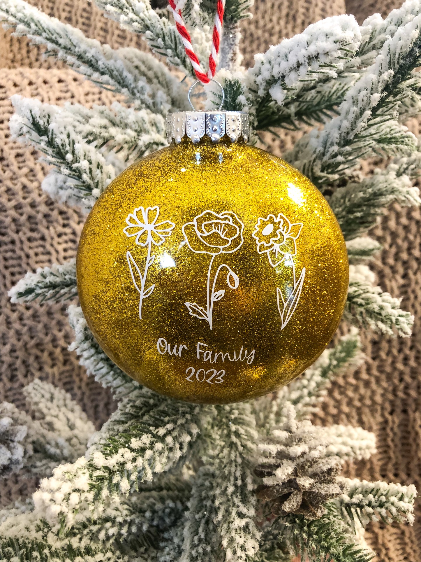 Personalized Family Birth Month Flower Ornament